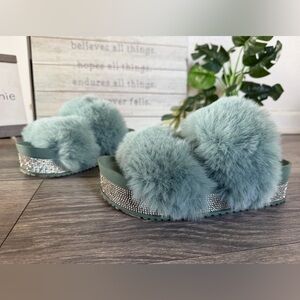 Top Moda Faux Fur Plush Slide Sandals in Seafoam Green w Rhinestone Trim Size 6